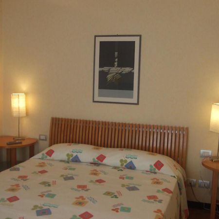Hotel Da Oe Vittorio Srl Recco Exterior foto