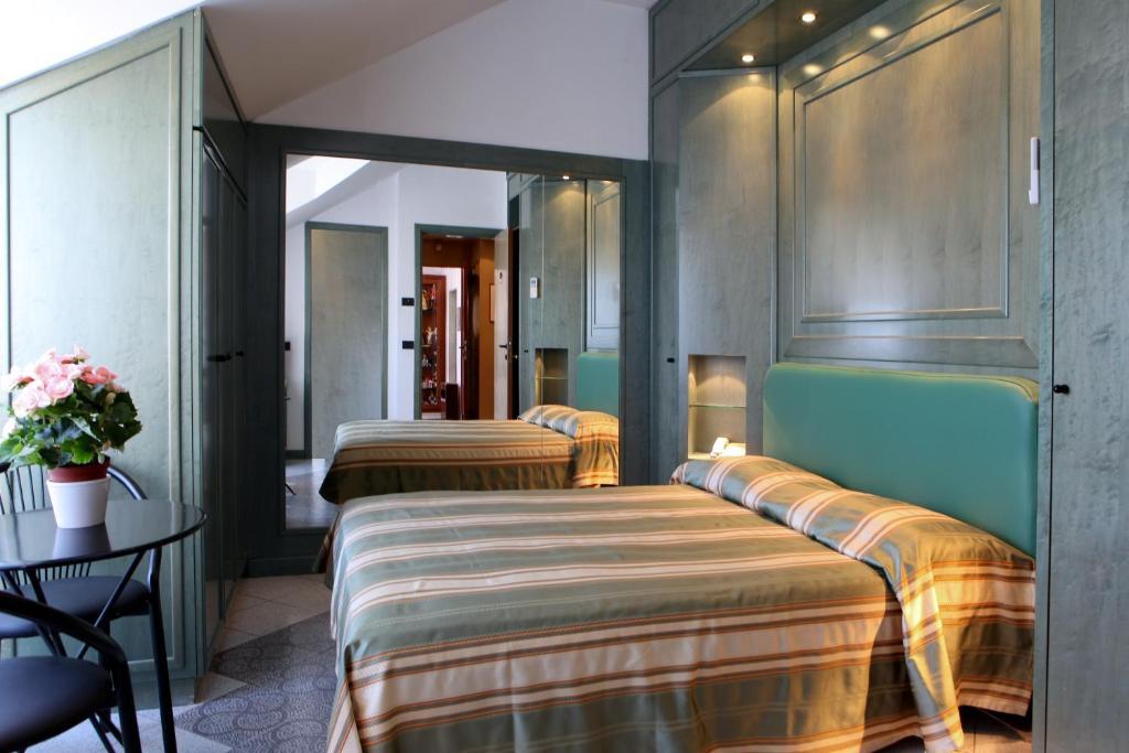 Hotel Da Oe Vittorio Srl Recco Zimmer foto